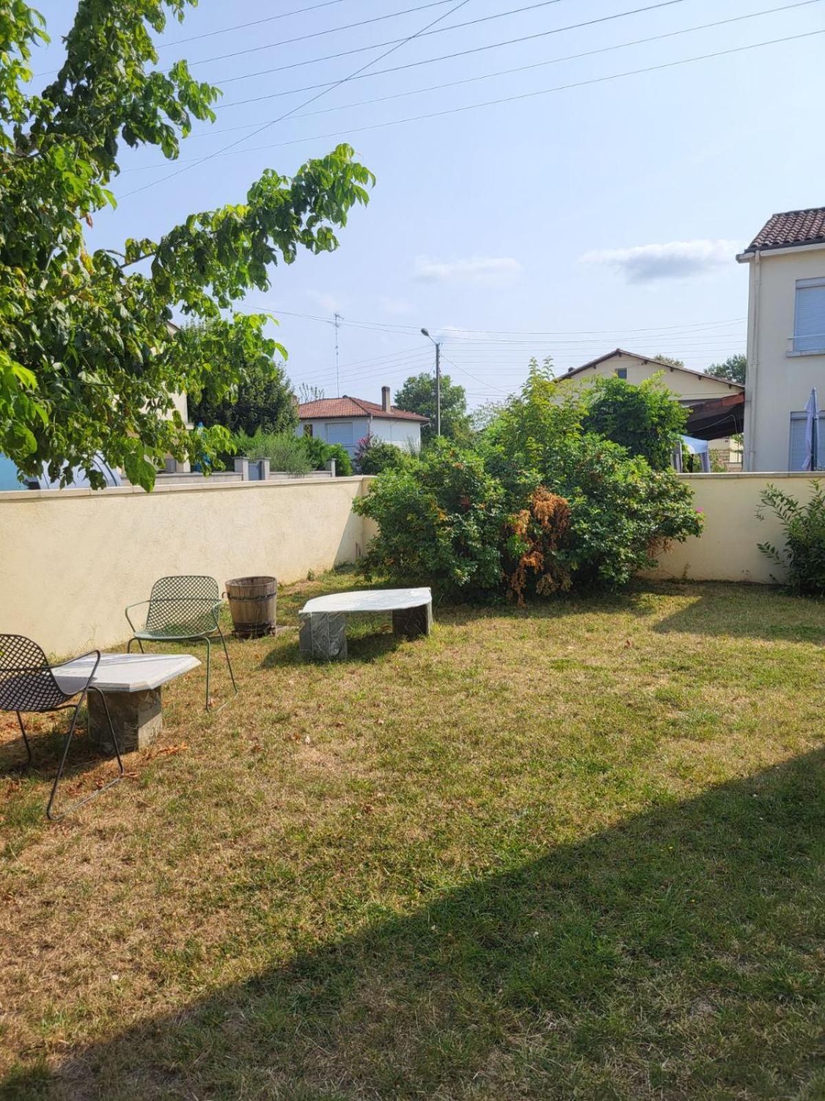 Maison Cosy - 4 Chambres Doubles Bergerac Exterior foto